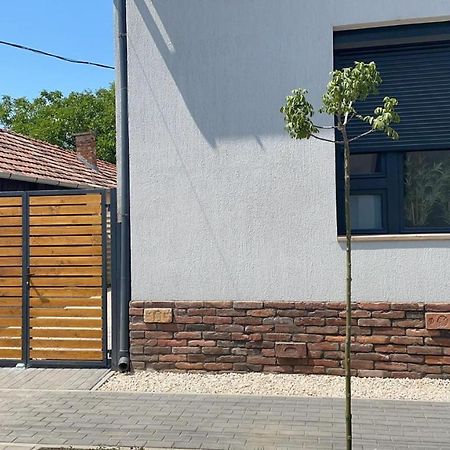 Thermal Apartmanok Raday 4 - Zendaya Hajduszoboszlo Bagian luar foto